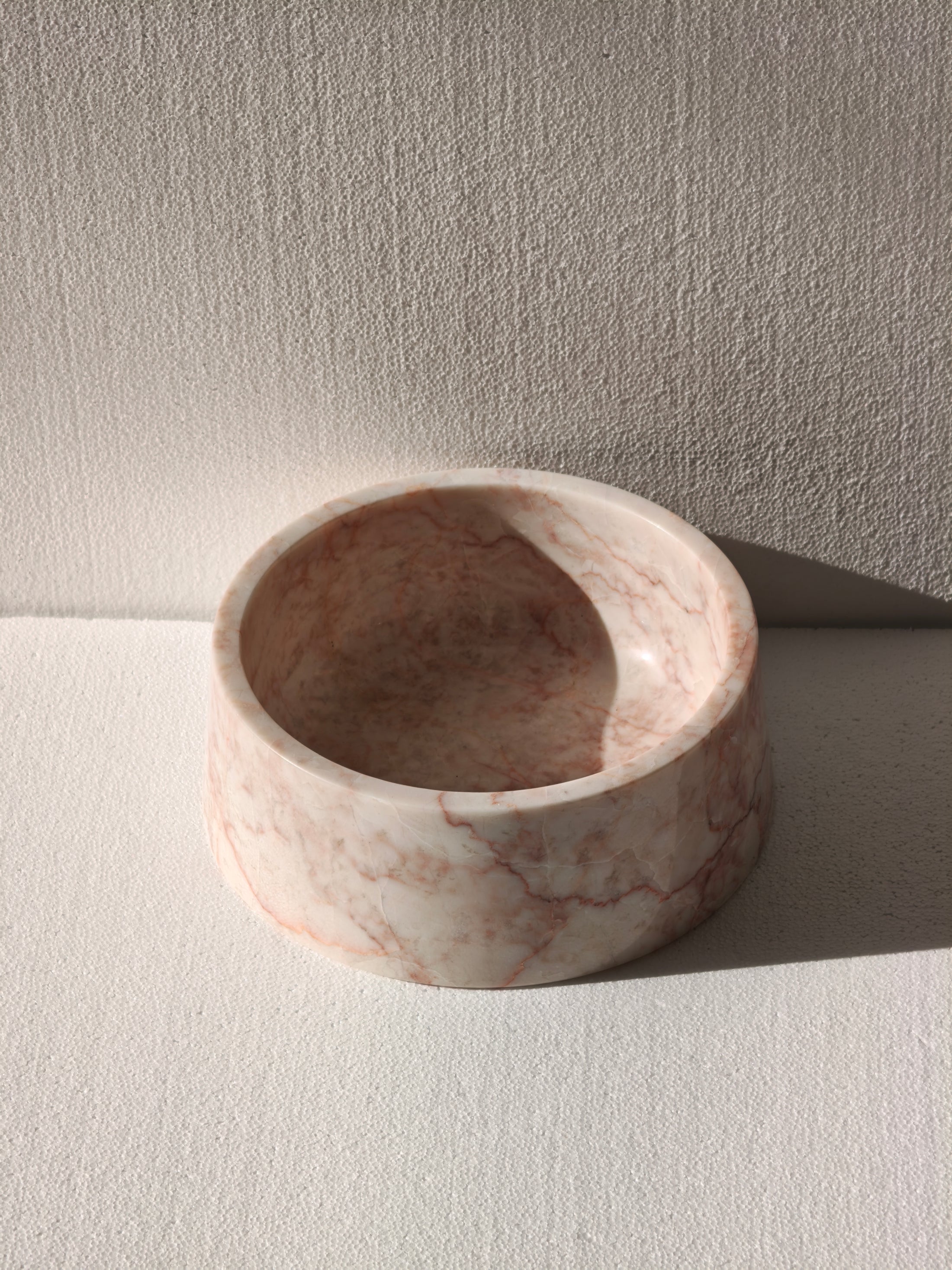 STUDIO ANIMAUX | Marble food and drink bowl | Cream Rose