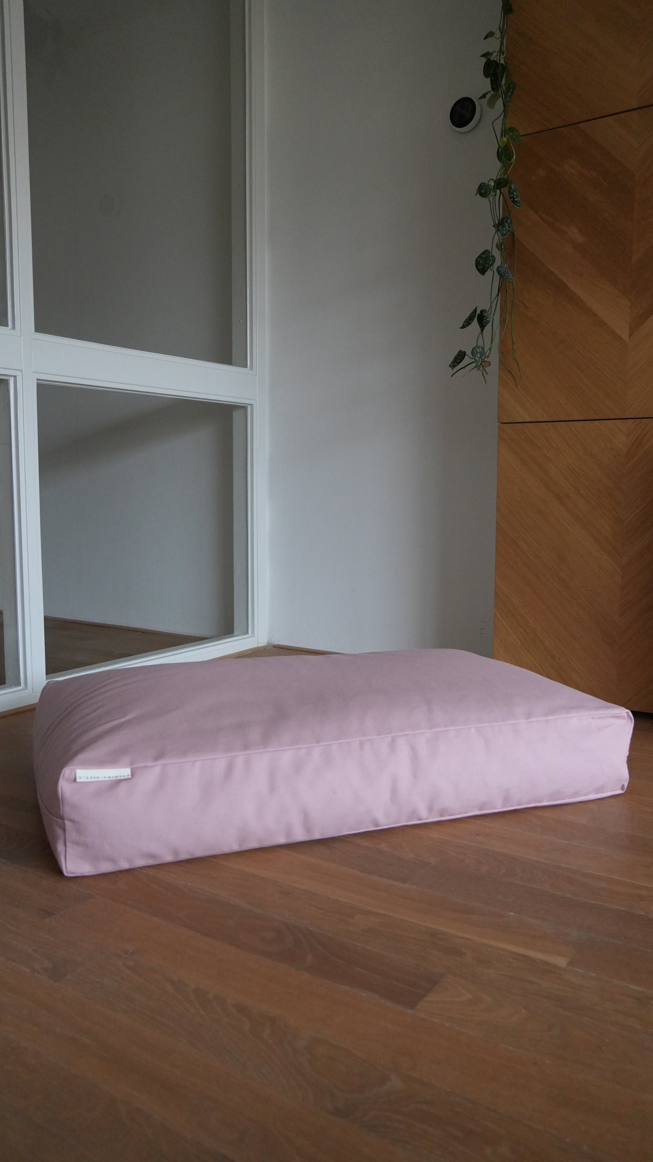 Studio Animaux – honden en katten kussen hoes – Dusty Pink